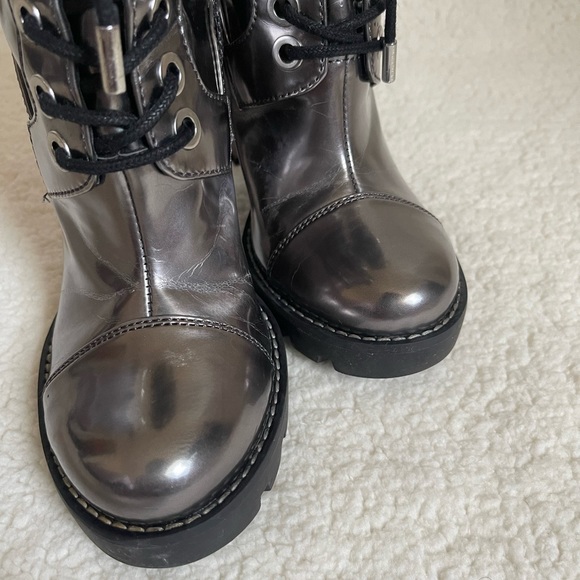 Gun Metal shoes are hard to find - Picture 5 of 12